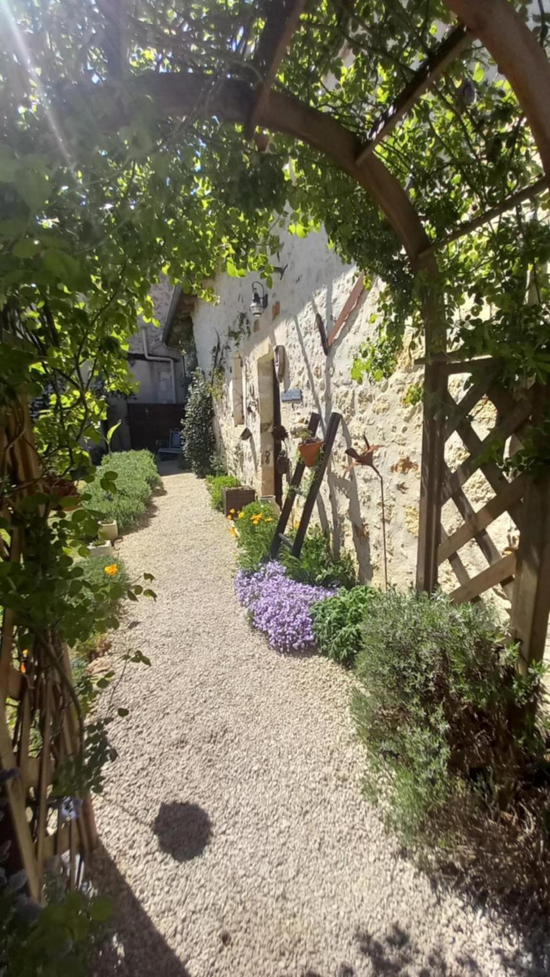 Lpc Dordogne Holidays - Le Petit Coin Lussas-et-Nontronneau Exterior foto
